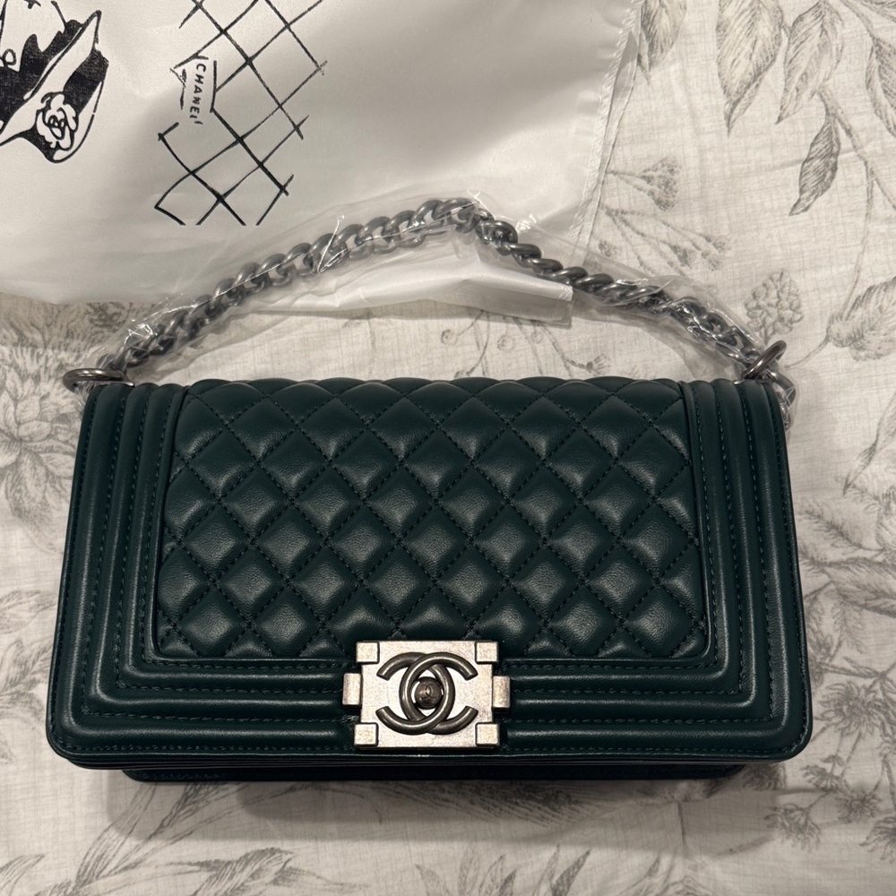 Chanel style Dark Green boy bag - Picture 2 of 9